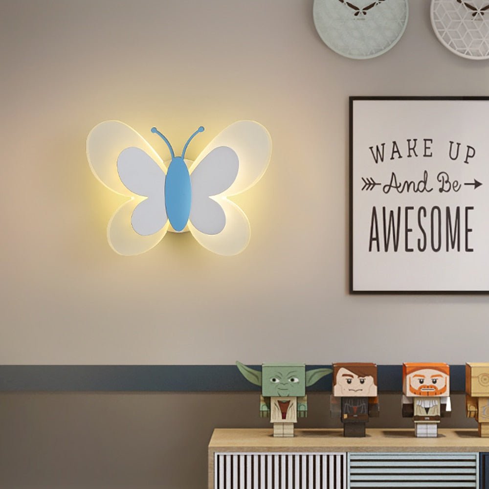 Fluttera - LED wall light with butterfly design