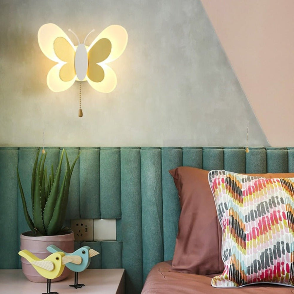 Fluttera - LED wall light with butterfly design