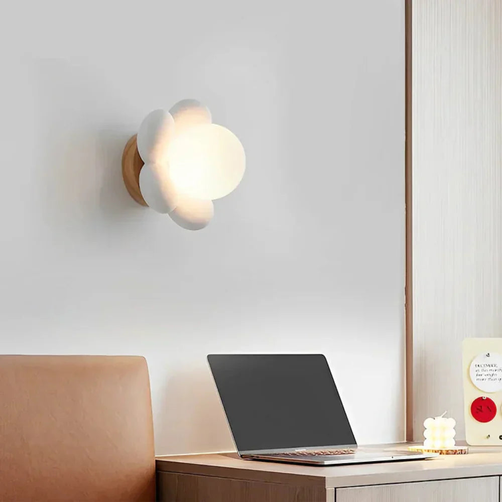 PetalGlow - Cream-coloured flower wall light